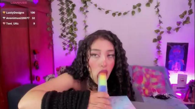 Image 6 of cata_greenn Stream on Chaturbate on 26 days ago