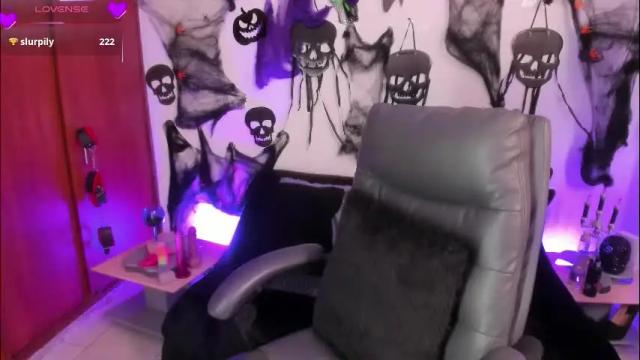 Image 4 of cata_greenn Stream on Chaturbate on 20 hours ago