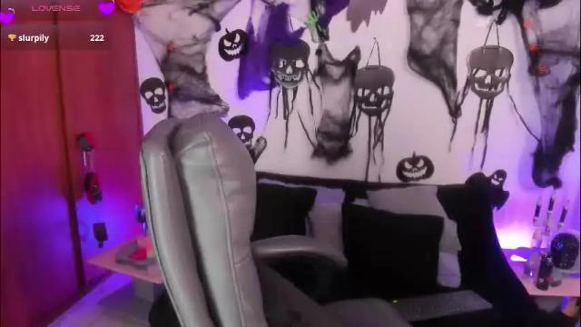Thumbnail 2, cata_greenn's Stream at Chaturbate, 8 hours ago