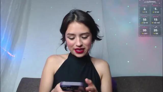 Image 8 of cata_robets Stream on Chaturbate on 3 months ago