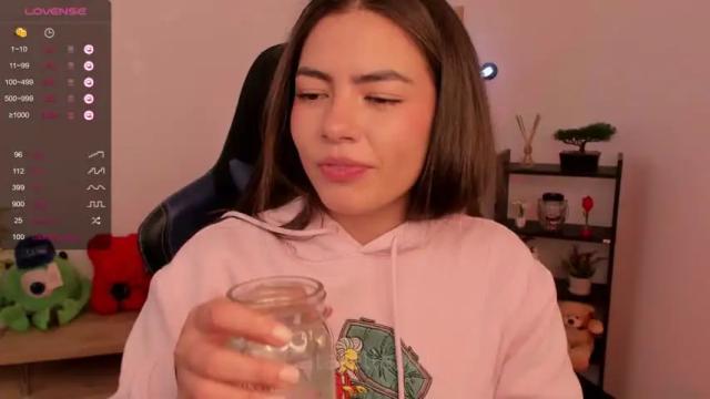 Image 7 of catalella_01 Stream on Chaturbate on 20 months ago