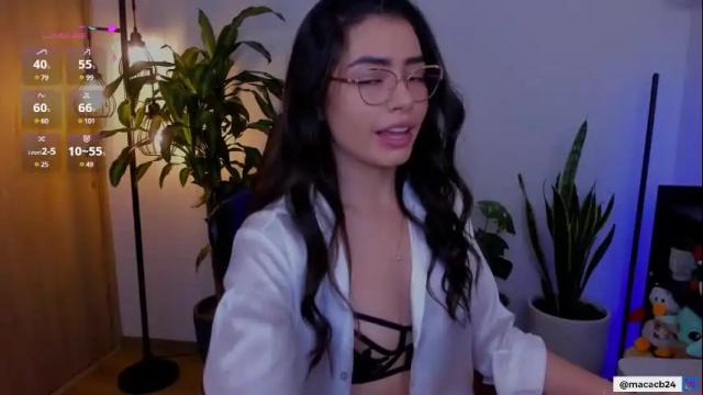 Image 6 of catalella_01 Stream on Chaturbate on 1 month ago