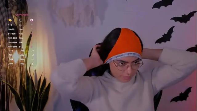 Image 2 of catalella_01 Stream on Chaturbate on 2 months ago