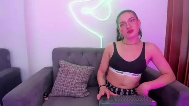 Image 2 of cataleyaaa_01 Stream on Chaturbate on 16 months ago