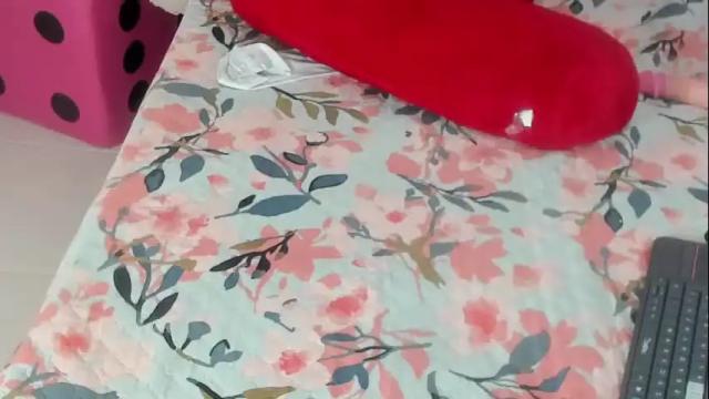 Image 2 of cataleyah_0726 Stream on Chaturbate on 1 month ago