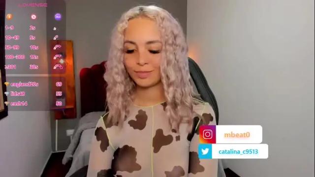 Image 7 of catalina_clark Stream on Chaturbate on 1 month ago