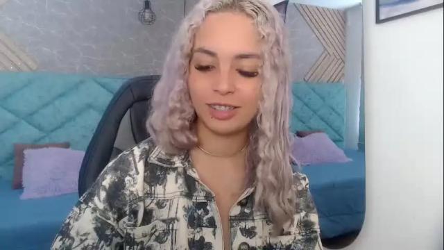 Image 10 of catalina_clark Stream on Chaturbate on 1 month ago