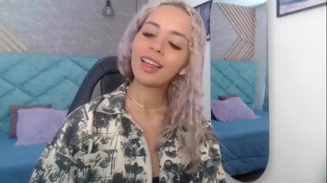 Image 8 of catalina_clark Stream on Chaturbate on 1 month ago