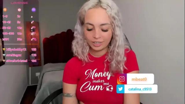 Image 3 of catalina_clark Stream on Chaturbate on 1 month ago