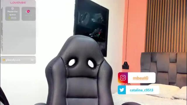 Image 3 of catalina_clark Stream on Chaturbate on 1 month ago