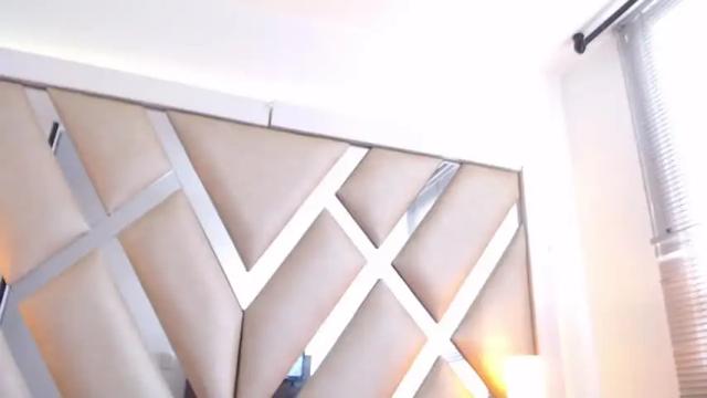 Image 2 of catalina_js Stream on Chaturbate on 18 months ago