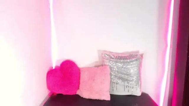 Image 3 of catalina_key Stream on Chaturbate on 26 months ago