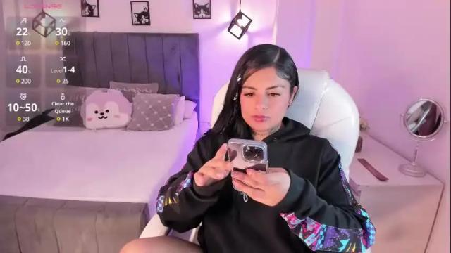 Image 7 of catalina_naughtyy Stream on Chaturbate on 25 days ago