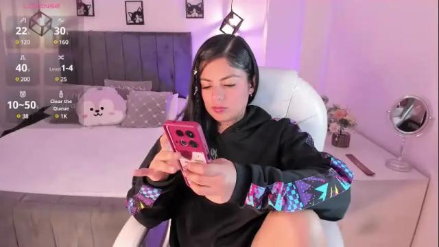 Image 8 of catalina_naughtyy Stream on Chaturbate on 25 days ago
