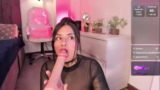 Image 7 of catalina_naughtyy Stream on Chaturbate on 16 days ago