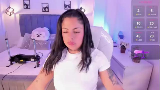 Image 8 of catalina_naughtyy Stream on Chaturbate on 12 days ago