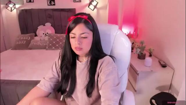Image 4 of catalina_naughtyy Stream on Chaturbate on 1 day ago