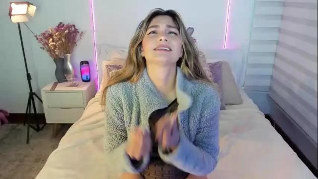 Image 3 of catalina_wills_ Stream on Chaturbate on 1 month ago