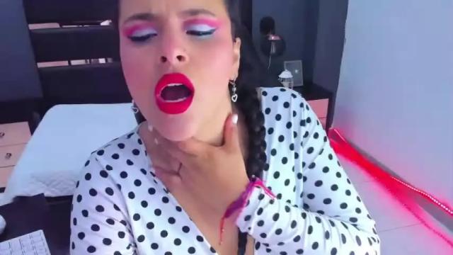 Image 6 of catalinaa_torres Stream on Chaturbate on 15 months ago