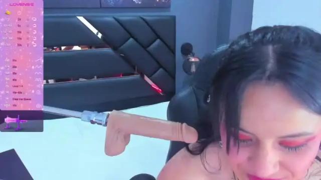 Image 11 of catalinaa_torres Stream on Chaturbate on 15 months ago