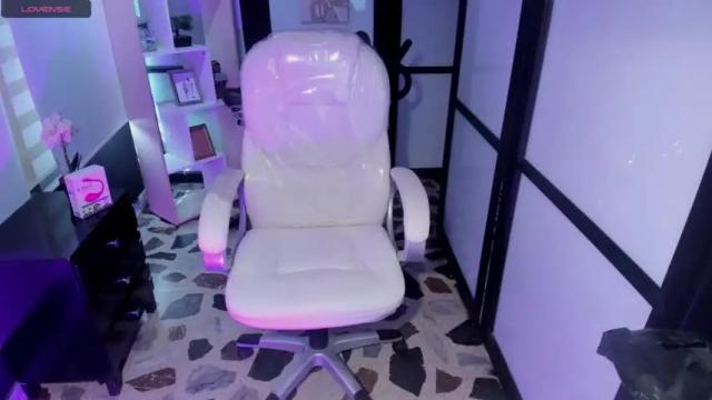 Image 10 of catalinagomeez Stream on Chaturbate on 16 months ago