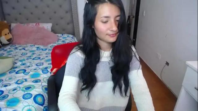 Image 8 of catalinahounn Stream on Chaturbate on 2 months ago