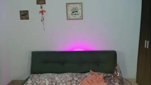 Image 3 of catalinamommyx Stream on Chaturbate on 1 month ago