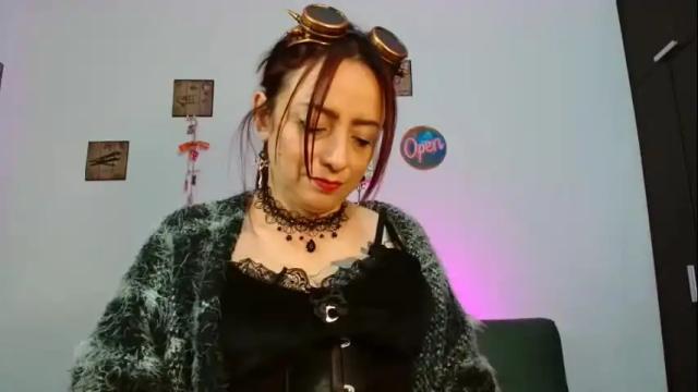 Image 6 of catalinamommyx Stream on Chaturbate on 1 month ago