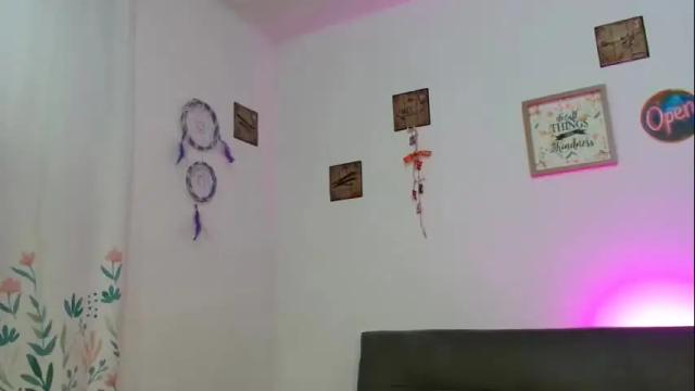 Image 4 of catalinamommyx Stream on Chaturbate on 1 month ago