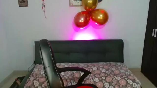 Image 11 of catalinamommyx Stream on Chaturbate on 27 days ago