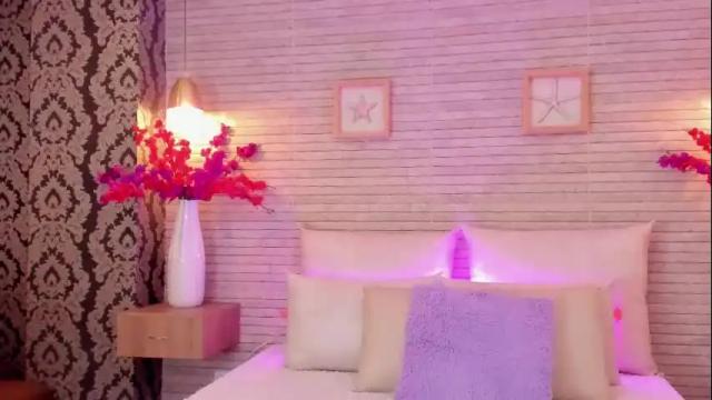 Image 10 of catalinnathompson Stream on Chaturbate on 5 months ago