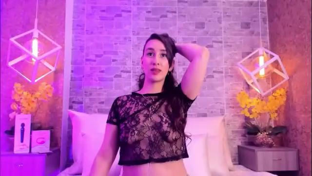 Image 7 of catalinnathompson Stream on Chaturbate on 10 days ago