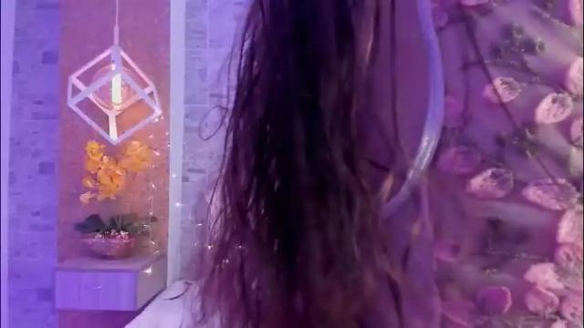 Image 2 of catalinnathompson Stream on Chaturbate on 2 months ago