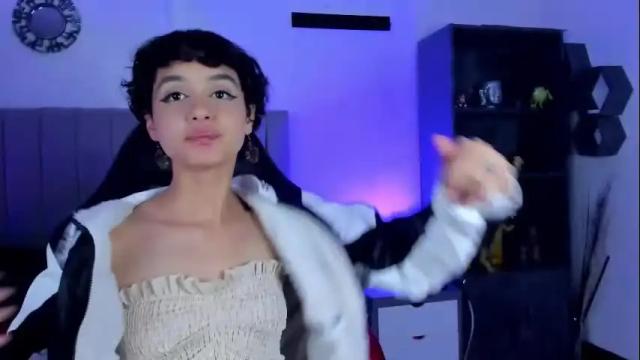 Image 4 of catarsiss_moon Stream on Chaturbate on 8 days ago