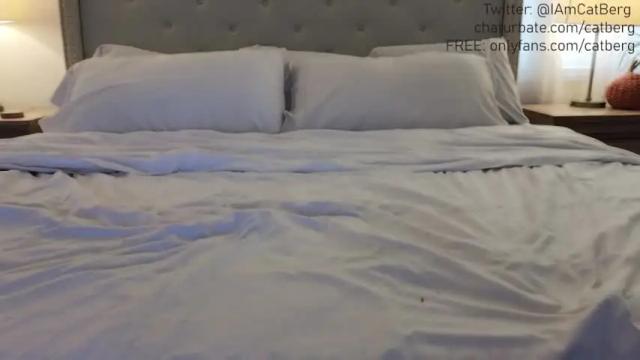 Image 3 of catberg Stream on Chaturbate on 19 months ago