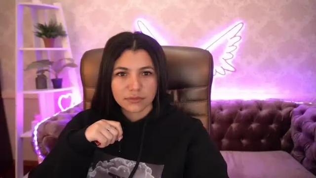 Image 8 of caterine_elli Stream on Chaturbate on 20 months ago