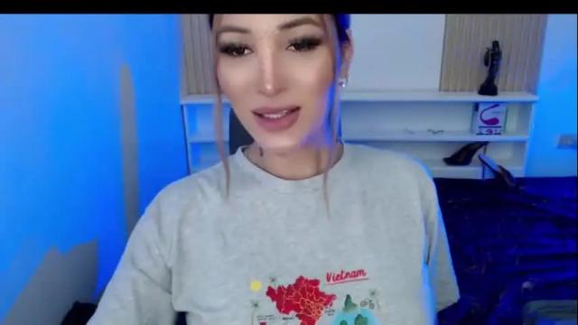 Image 3 of cathalea_toni Stream on Chaturbate on 4 months ago