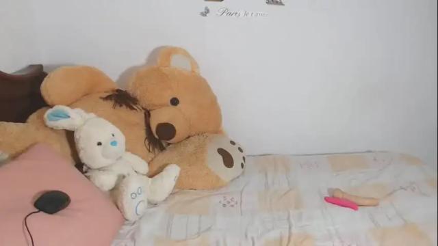 Image 4 of catherinaa_ Stream on Chaturbate on 18 months ago