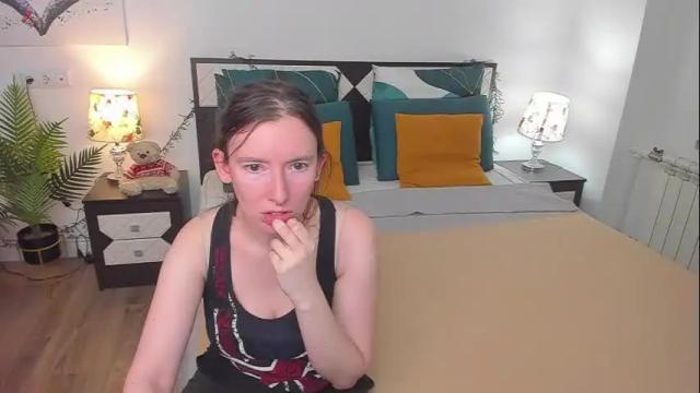 Image 12 of catherinewalls Stream on Chaturbate on 2 months ago