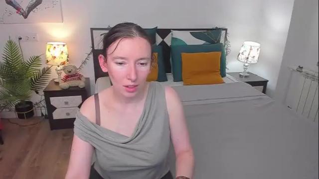 Image 2 of catherinewalls Stream on Chaturbate on 1 month ago
