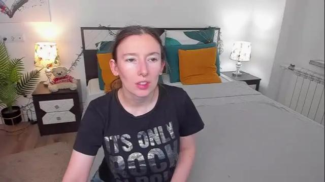 Image 12 of catherinewalls Stream on Chaturbate on 1 month ago