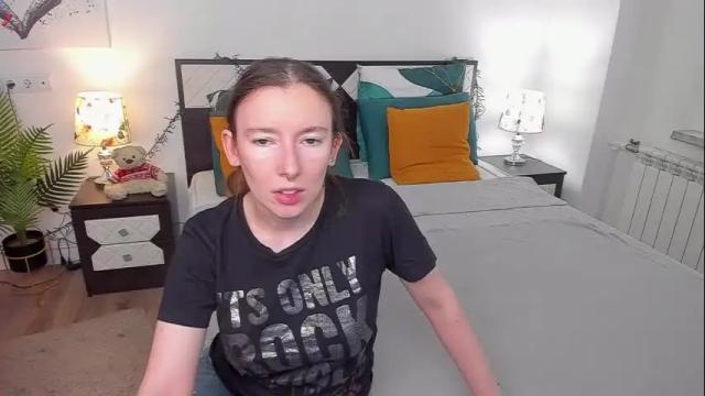 Image 2 of catherinewalls Stream on Chaturbate on 1 month ago
