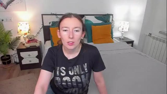 Image 4 of catherinewalls Stream on Chaturbate on 1 month ago