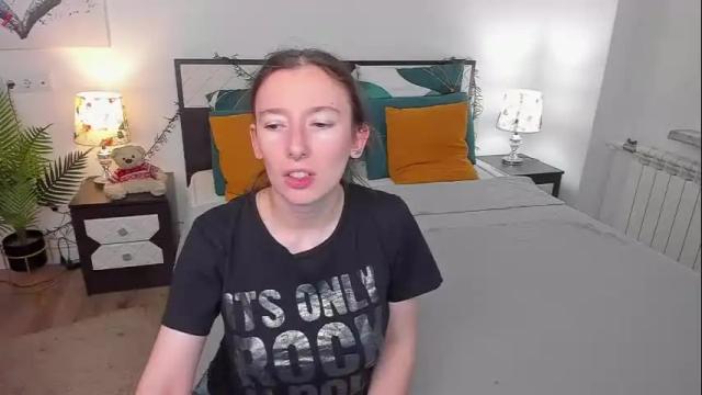 Image 7 of catherinewalls Stream on Chaturbate on 1 month ago