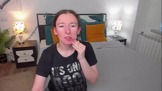 Image 10 of catherinewalls Stream on Chaturbate on 1 month ago