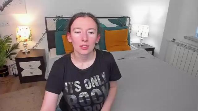 Image 11 of catherinewalls Stream on Chaturbate on 1 month ago