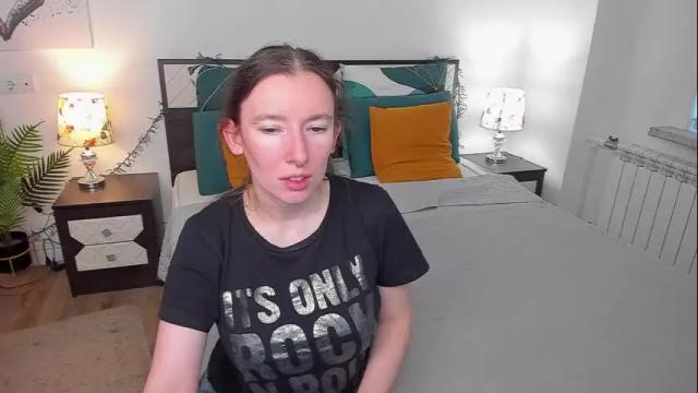 Image 12 of catherinewalls Stream on Chaturbate on 1 month ago