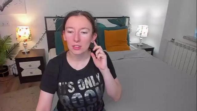 Image 4 of catherinewalls Stream on Chaturbate on 1 month ago