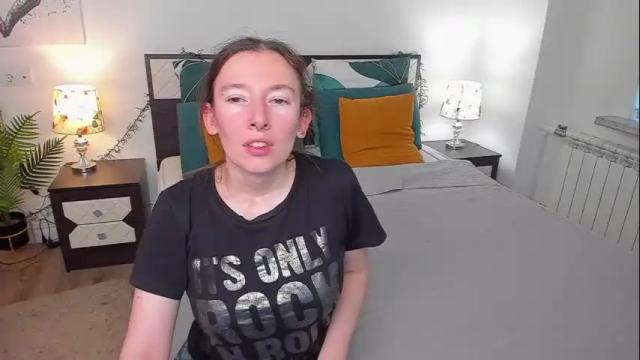 Image 8 of catherinewalls Stream on Chaturbate on 1 month ago