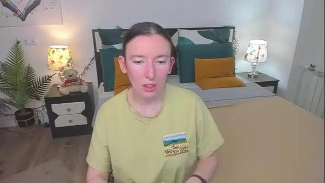 Image 2 of catherinewalls Stream on Chaturbate on 14 days ago